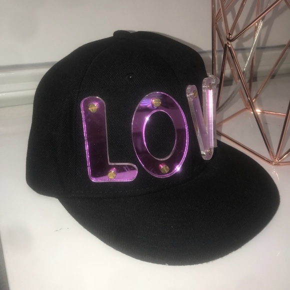 Hat - Picture 3 of 3